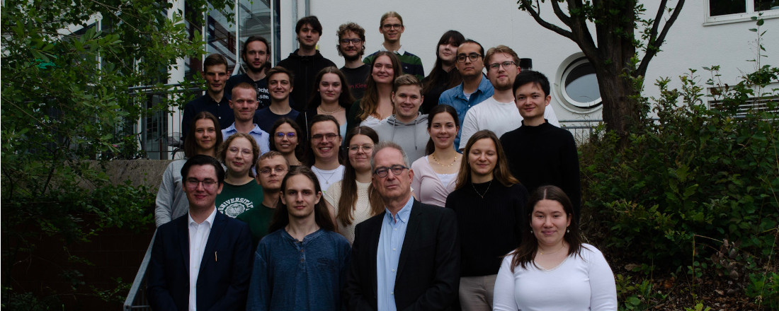 Gruppenfoto der Mitglieder des Studierendenparaments 2024/25